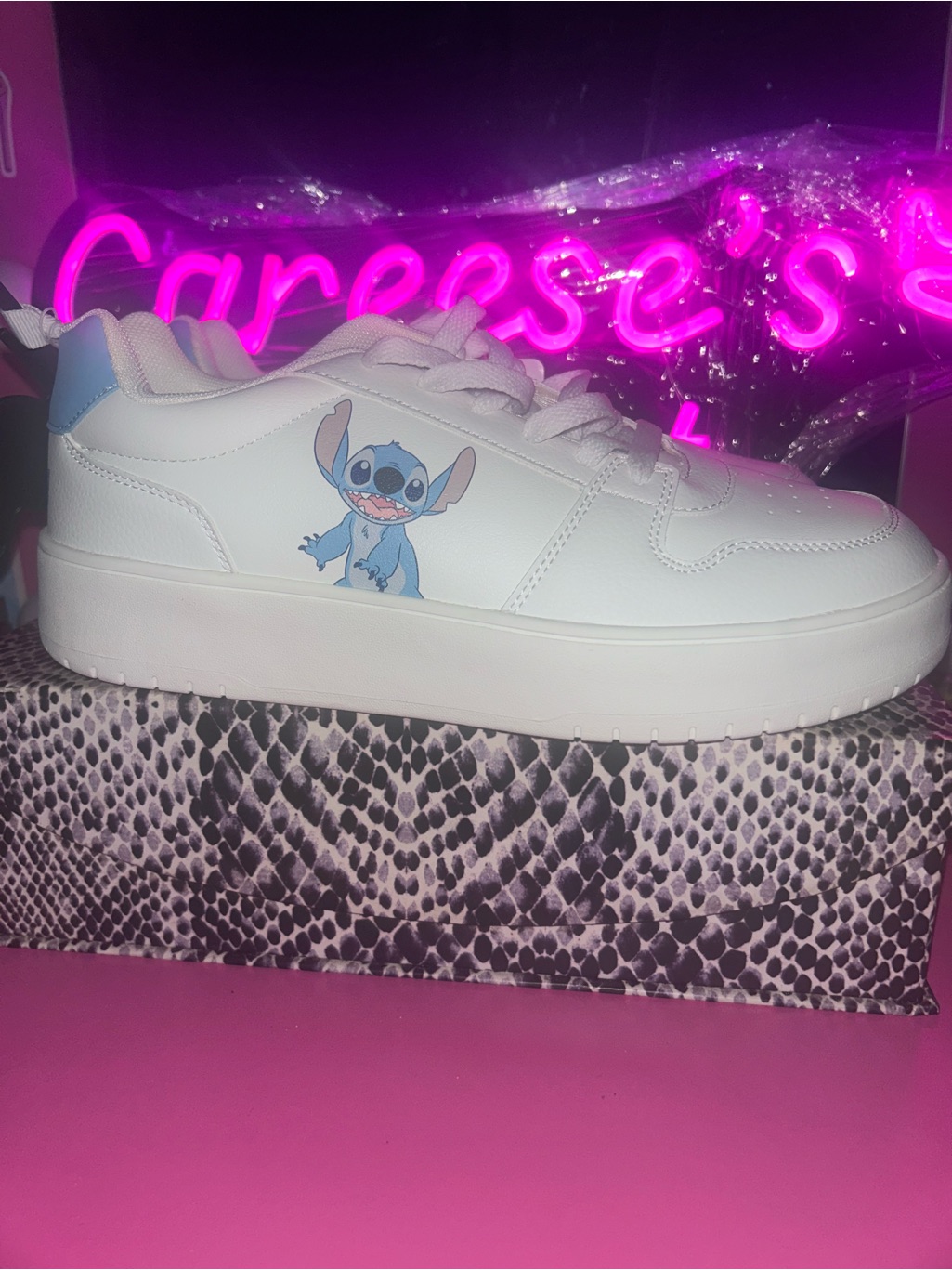 Disney Stitch Low Top Sneakers Size 10 New